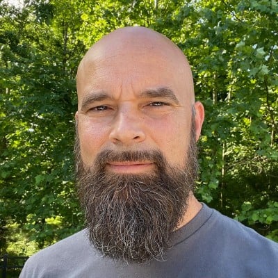 Vincent Silvey headshot